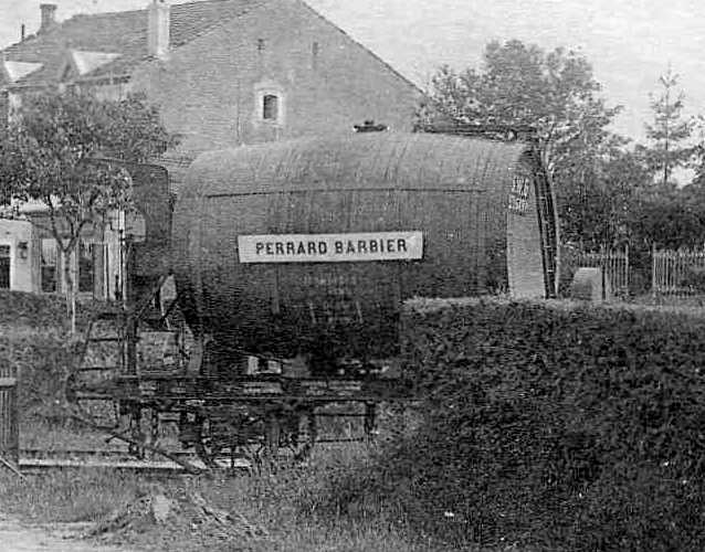 AP4002-002-03 Wagon à Vin (Foudre) "Perrard Barbier" - EST - I Epoque