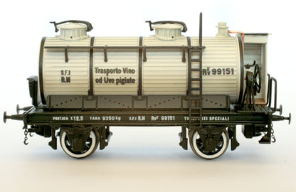 .AP4024-1 Special wagon for transporting wine and wine products with a brake box. - I Era R.M. Italy